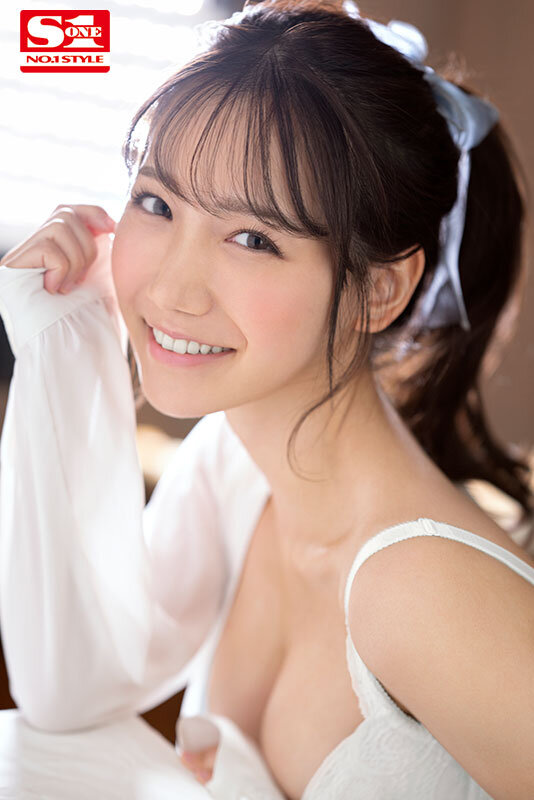 三田真鈴の超絶スマイルオナサポ！最高の自慰体験を提供する迫力の顔射作品 - 画像1